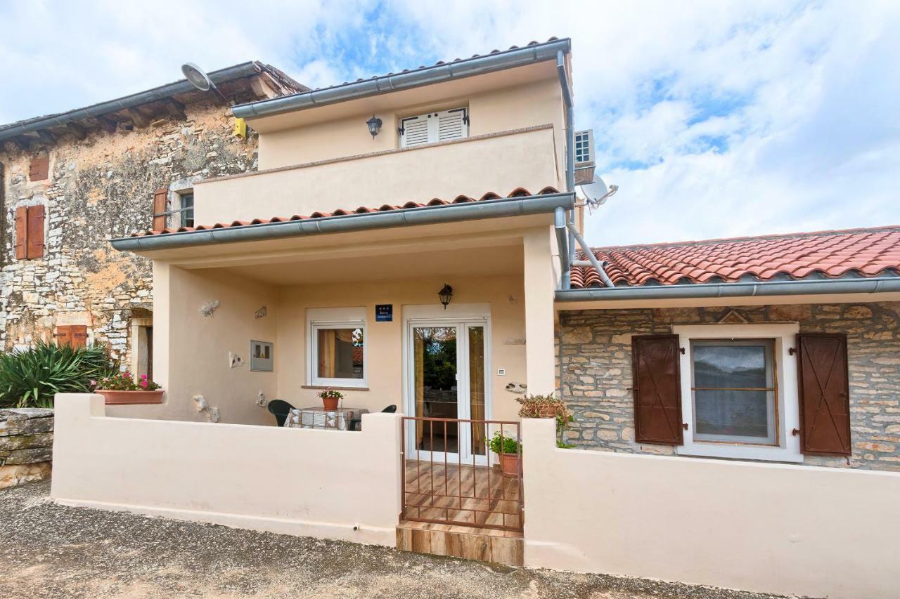 Haus Glavani Barban エクステリア 写真
